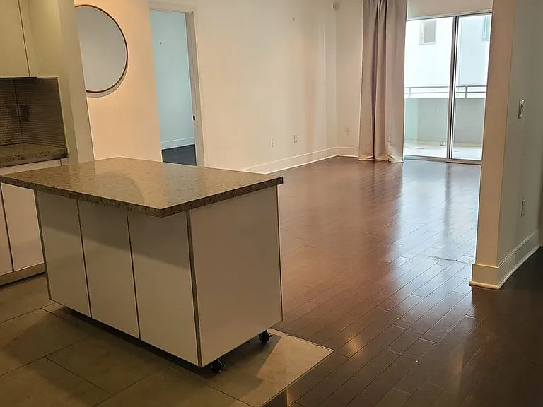 1730 Sawtelle Blvd #304 — Photo 1