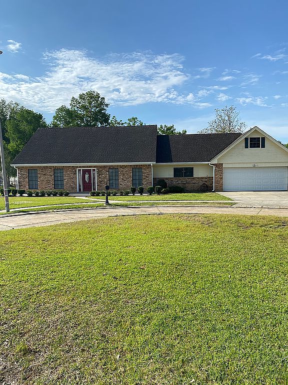 2 Freeport Cir, Houma, LA 70360 Zillow