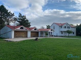 18621 Poe Rd, Weston, OH 43569