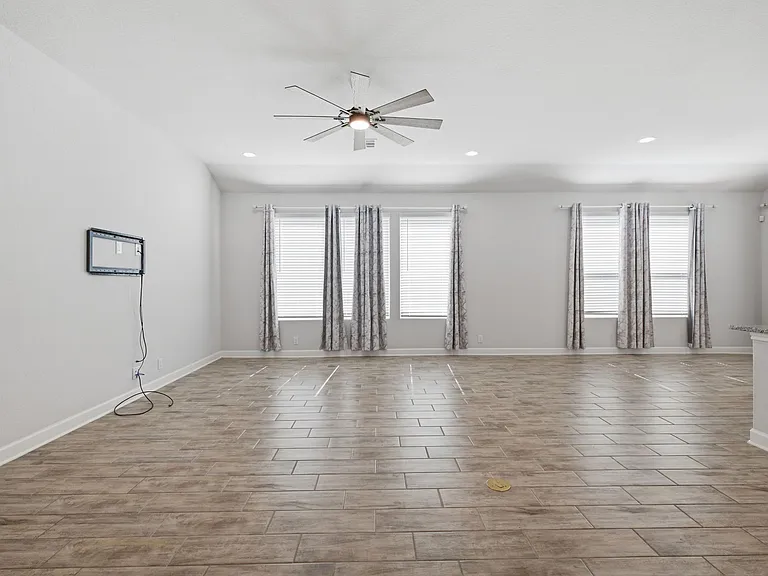 121 Wickersham — Photo 17