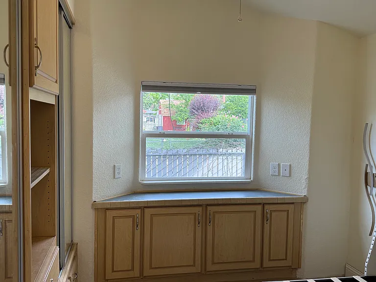 668 Sutter St #40 — Photo 11