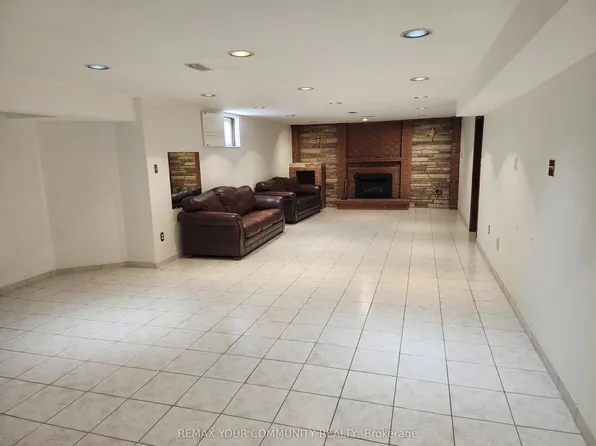 52 Flushing Ave #Basement, Vaughan, ON L4L 8H9