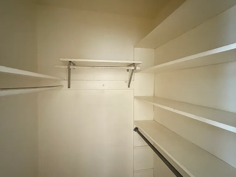 Walk in in Closet