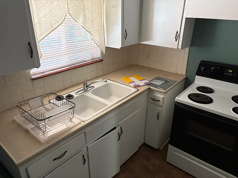 1664 Akron St #1652 — Photo 7