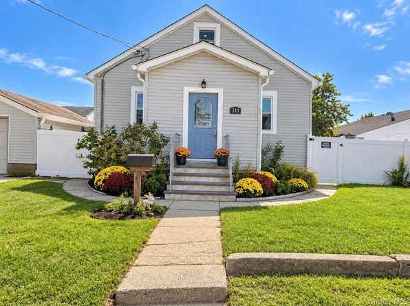 311 Herzel Boulevard, West Babylon, NY 11704