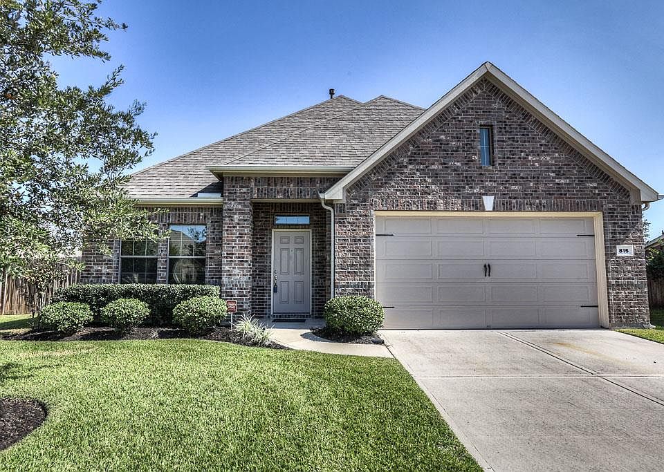 1st image of 815 Harbor Lakes Ln