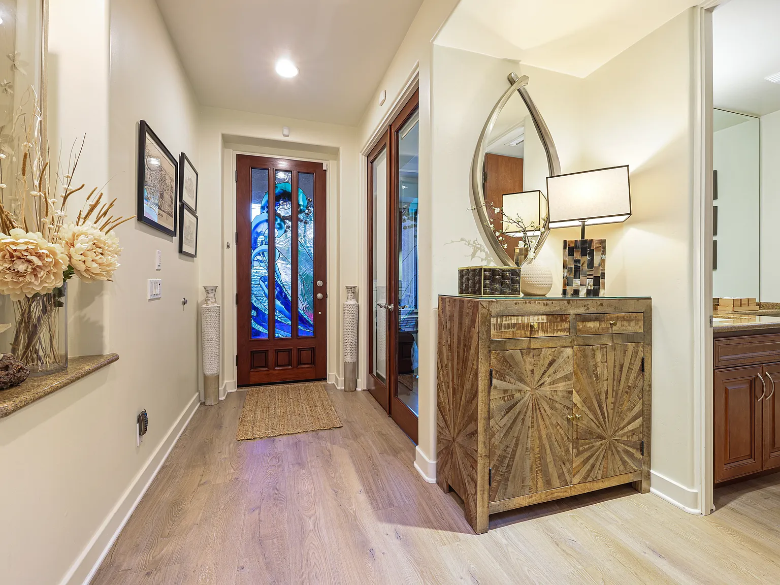 4 bed, 4125 sqft, $50,000 — Photo 4