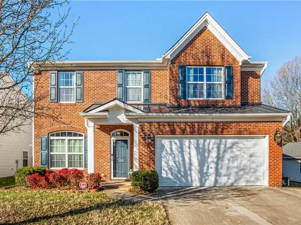 1550 Country Ln, Kernersville, NC 27284