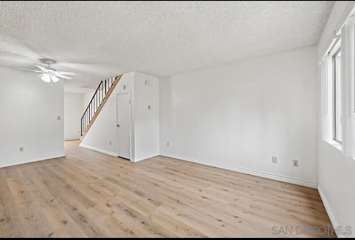 2 bed, 896 sqft, $1,600 — Photo 4