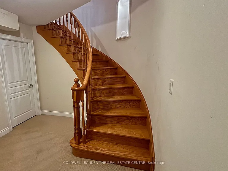 85 Stonecliffe Cres #64 — Photo 25