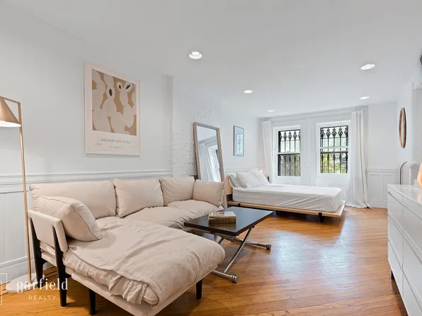 442a 8th Street image 1 of 8