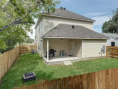 100 Gilchrist - 1 — Photo 2