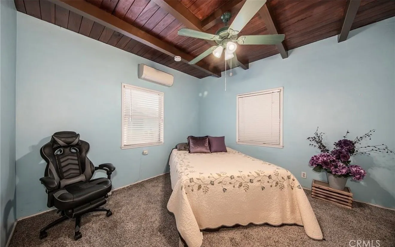 2 bed, 1012 sqft, $2,600 — Photo 2