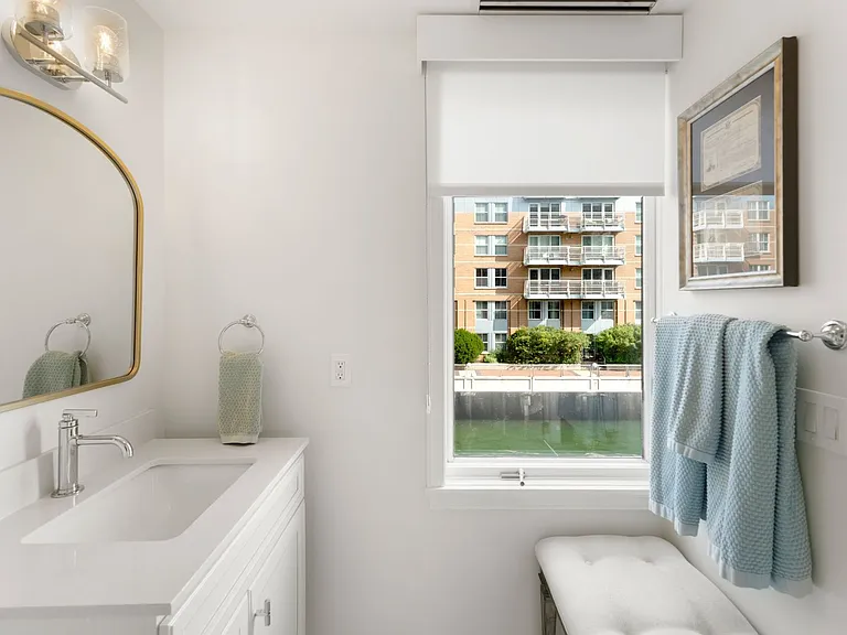 50 Battery St #103-104 — Photo 27