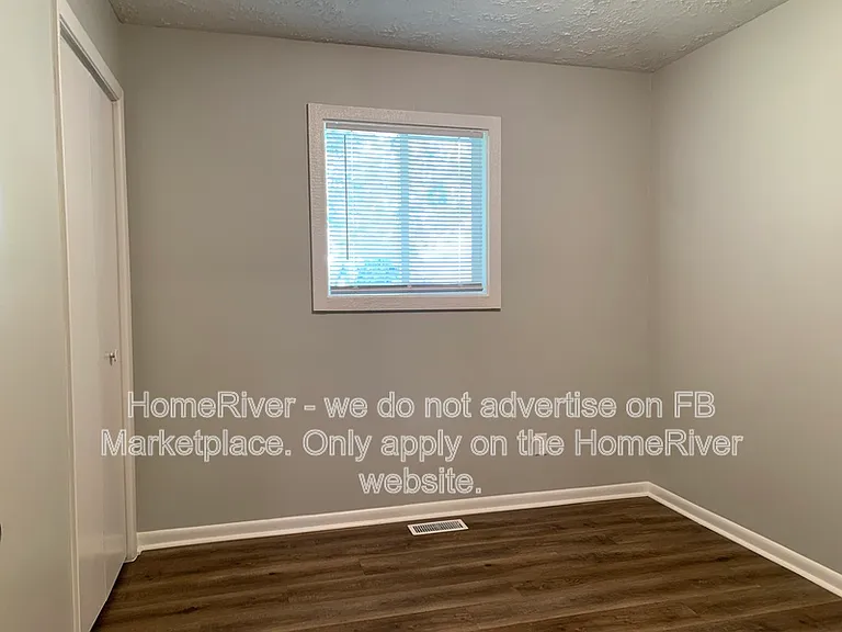 11225 Moores Cir — Photo 16