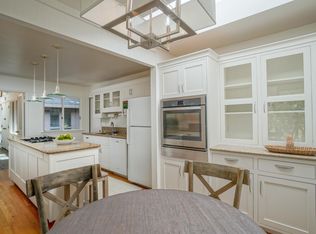 841 Dry Creek Rd, Monterey, CA 93940