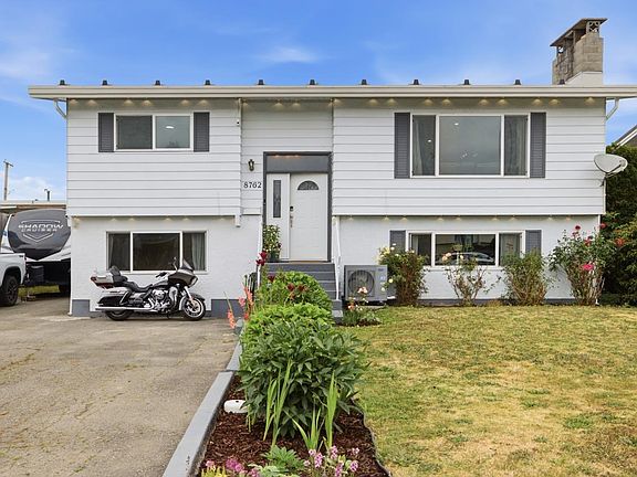 2nd image of 8762 Cornwall Cres