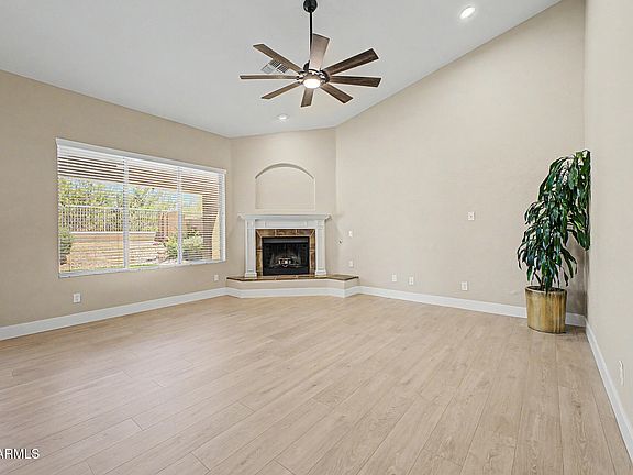 3rd image of 4817 E FERNWOOD Court