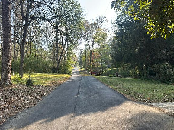 5th image of 3211 Hamilton Rd