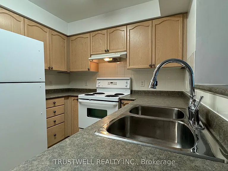 20 Olive Ave #803 — Photo 4