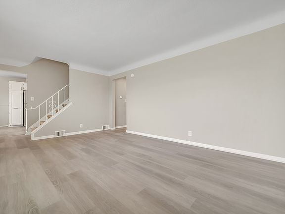4th image of 5384 E 134th St