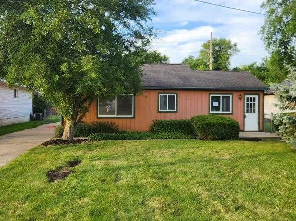 6354 Saline Dr, Waterford, MI 48329