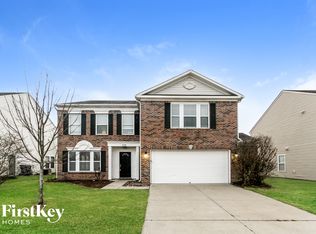 14168 Country Breeze Ln, Fishers, IN 46038