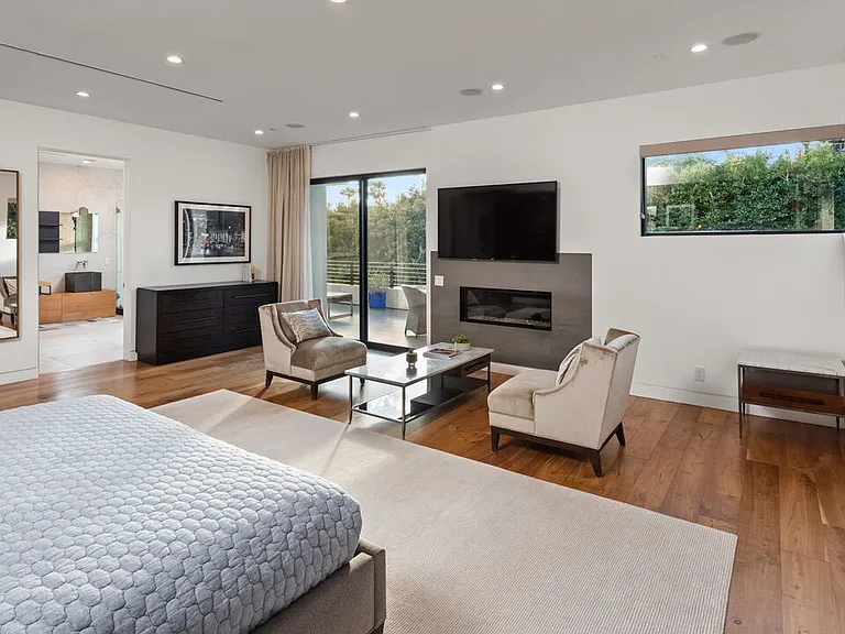 623 N Edinburgh Ave — Photo 19