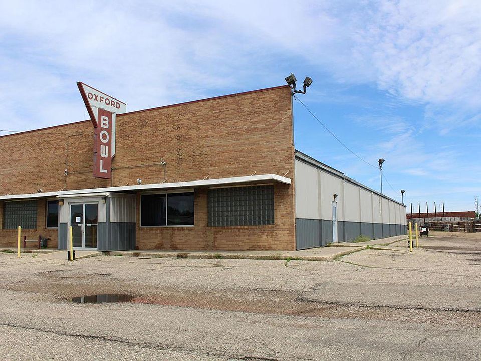 1st image of 325 Oxford St W