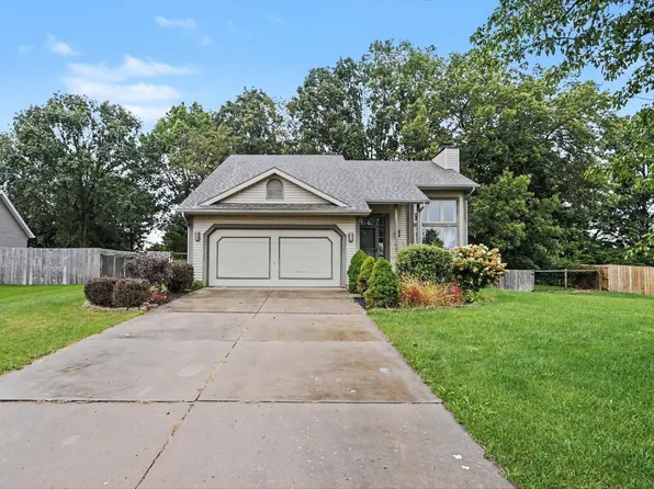 52742 Red Fox Trl, South Bend, IN 46628