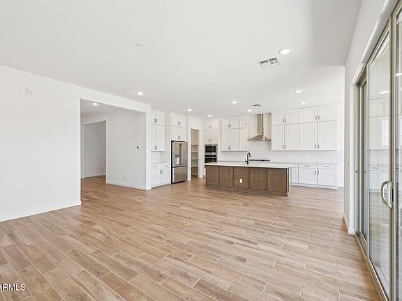 4th image of 22961 E TWIN ACRES Drive