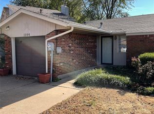 1104 Swan Lake Rd, Edmond, OK 73003