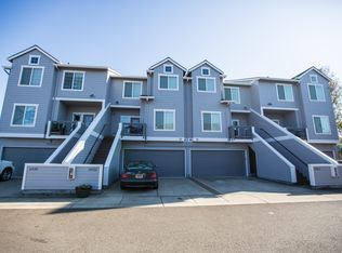 5904 Shoreview Ln N, Salem, OR 97303