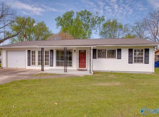2105 Birchwood Dr NE, Huntsville, AL 35811