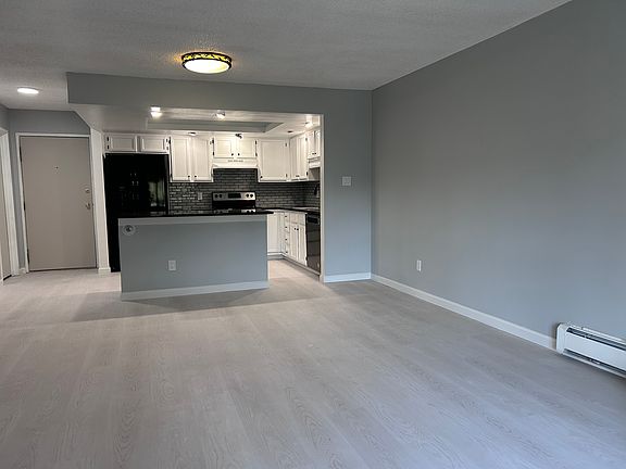 2nd image of 13992 E Marina Dr #300