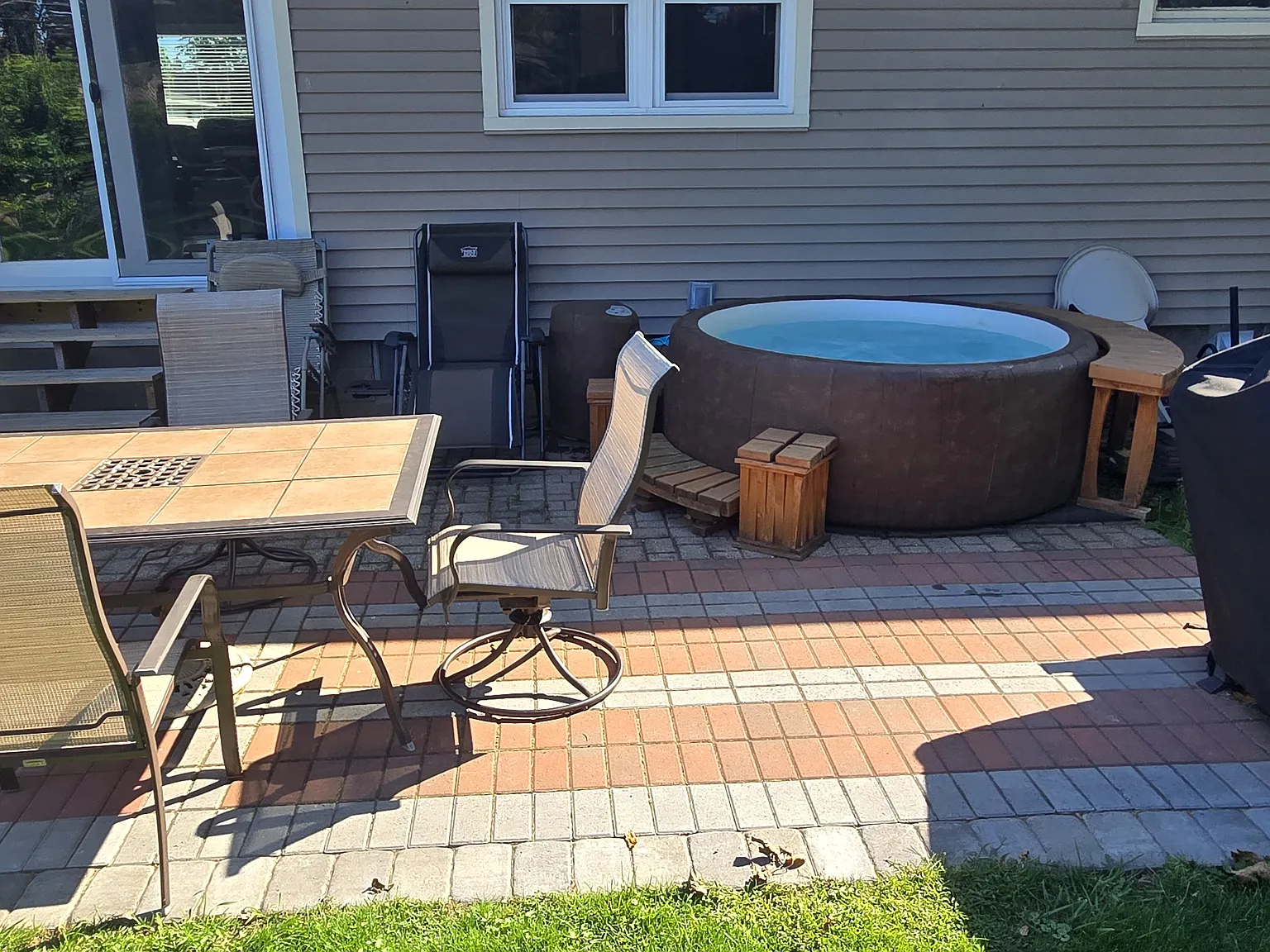 132 Kings Ln — Photo 3