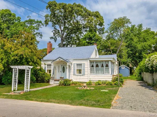 84 Riviera Drive, Mastic, NY 11950