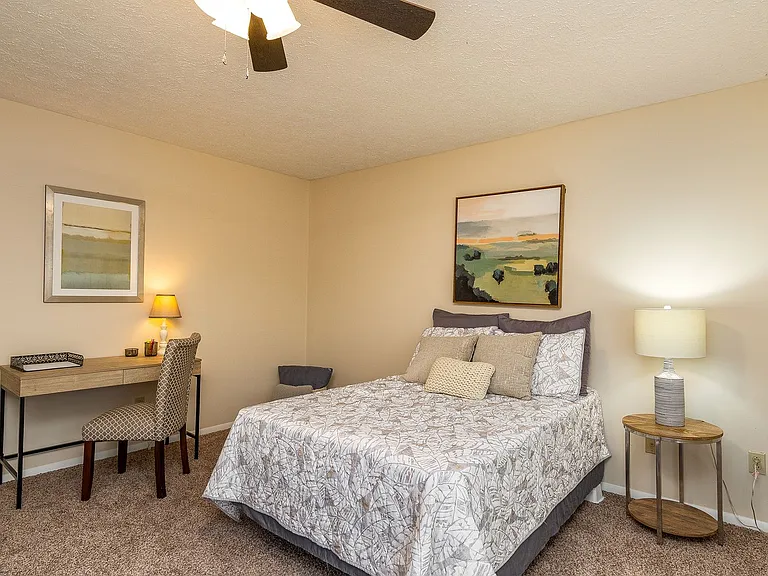 1500 Seminole Dr — Photo 12