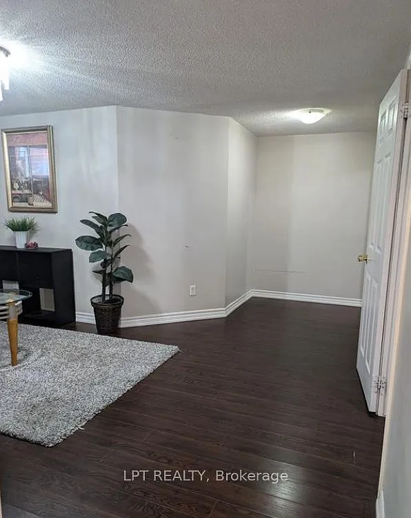 2 bed, $2,000 — Photo 4