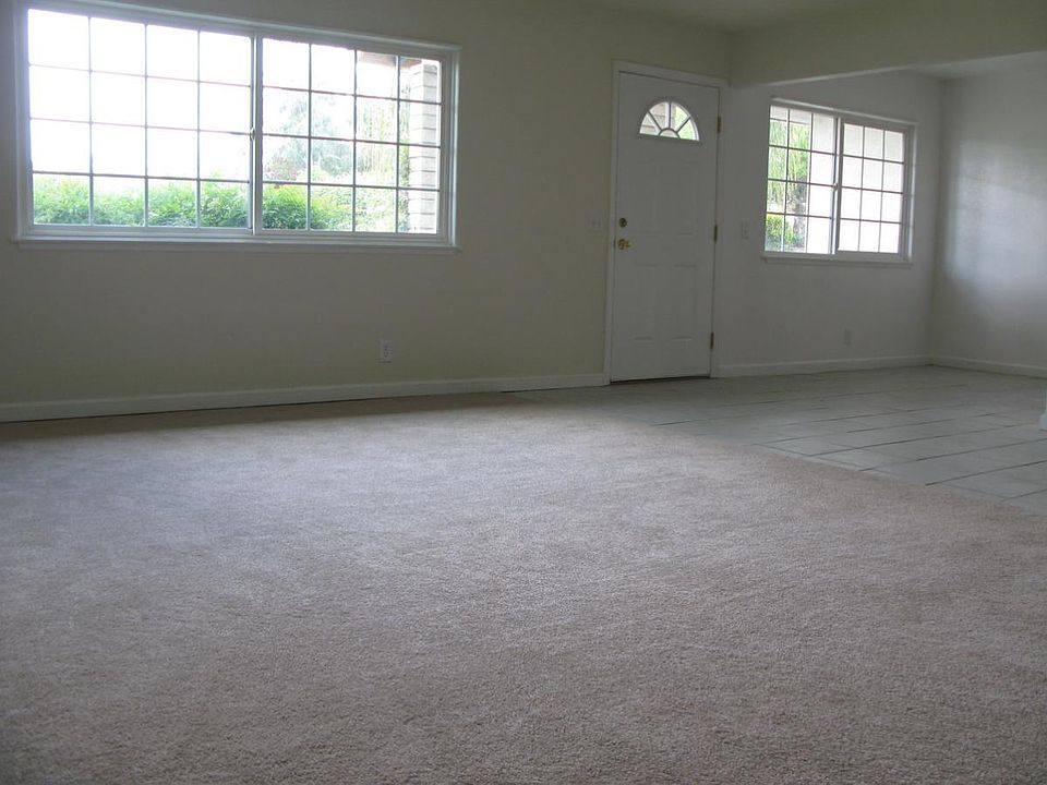 2nd image of 7505 Teak Way