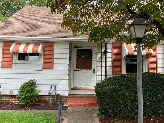 2nd image of 997 Lancaster Ave