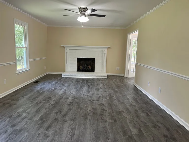 220 Edgewood Dr — Photo 7