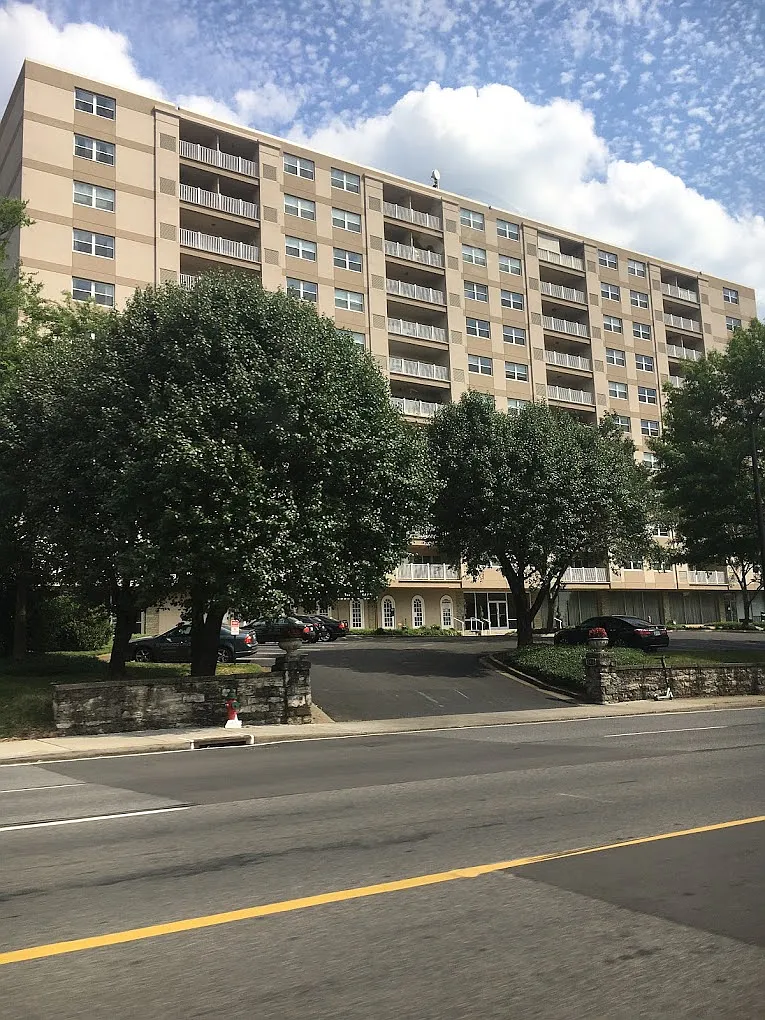 Continental Condos by Charlotte Management — Photo 1