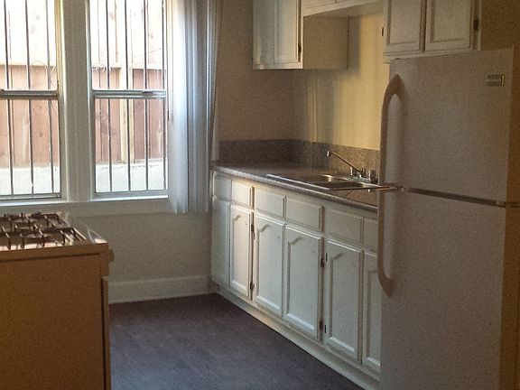 4th image of 431 Normandie Pl APT 4