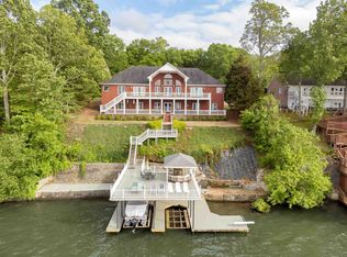 191 Beardsley Ct, Muscle Shoals, AL 35661