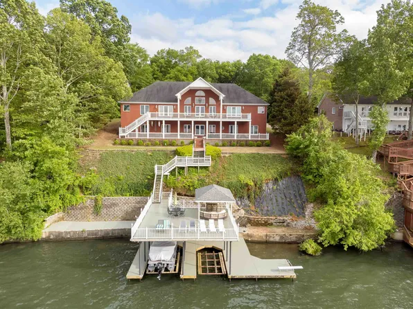 191 Beardsley Ct, Muscle Shoals, AL 35661