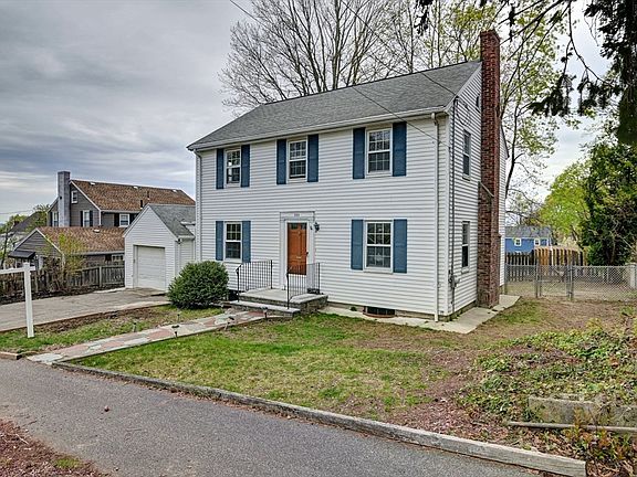 3rd image of 338 Highland Ave