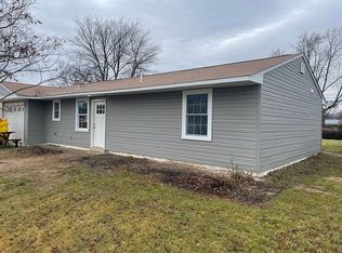 66 Blue Spruce Ln, Levittown, PA 19054