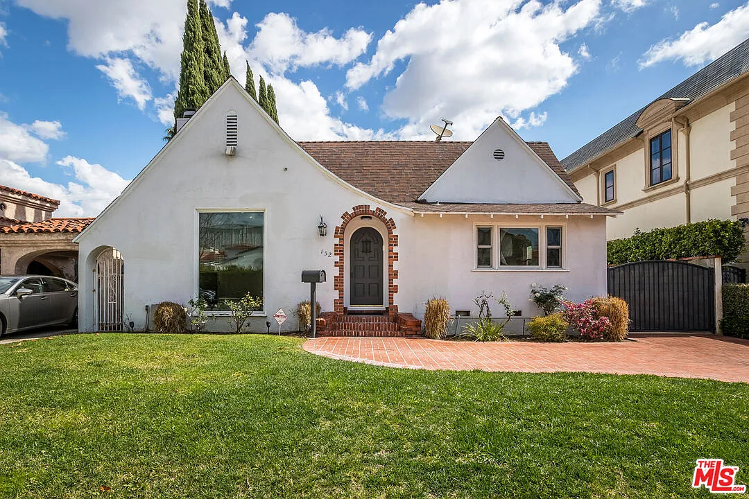 3 bed, 3.5 bath, $10,500 — Photo 1