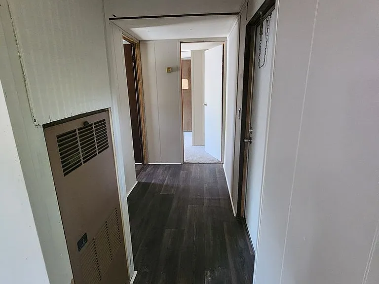 1219 W Oglethorpe Hwy — Photo 7
